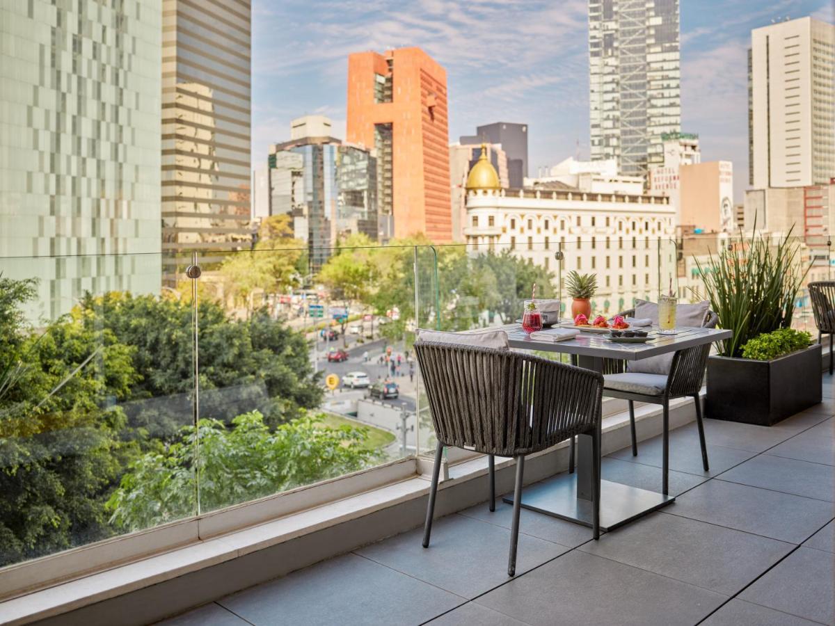 Fiesta Americana Reforma Mexico City Ngoại thất bức ảnh The rooftop terrace at the Hotel Indigo San Diego
