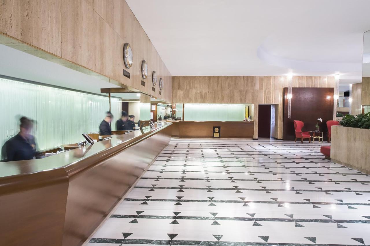 Fiesta Americana Reforma Mexico City Ngoại thất bức ảnh The lobby of the hotel