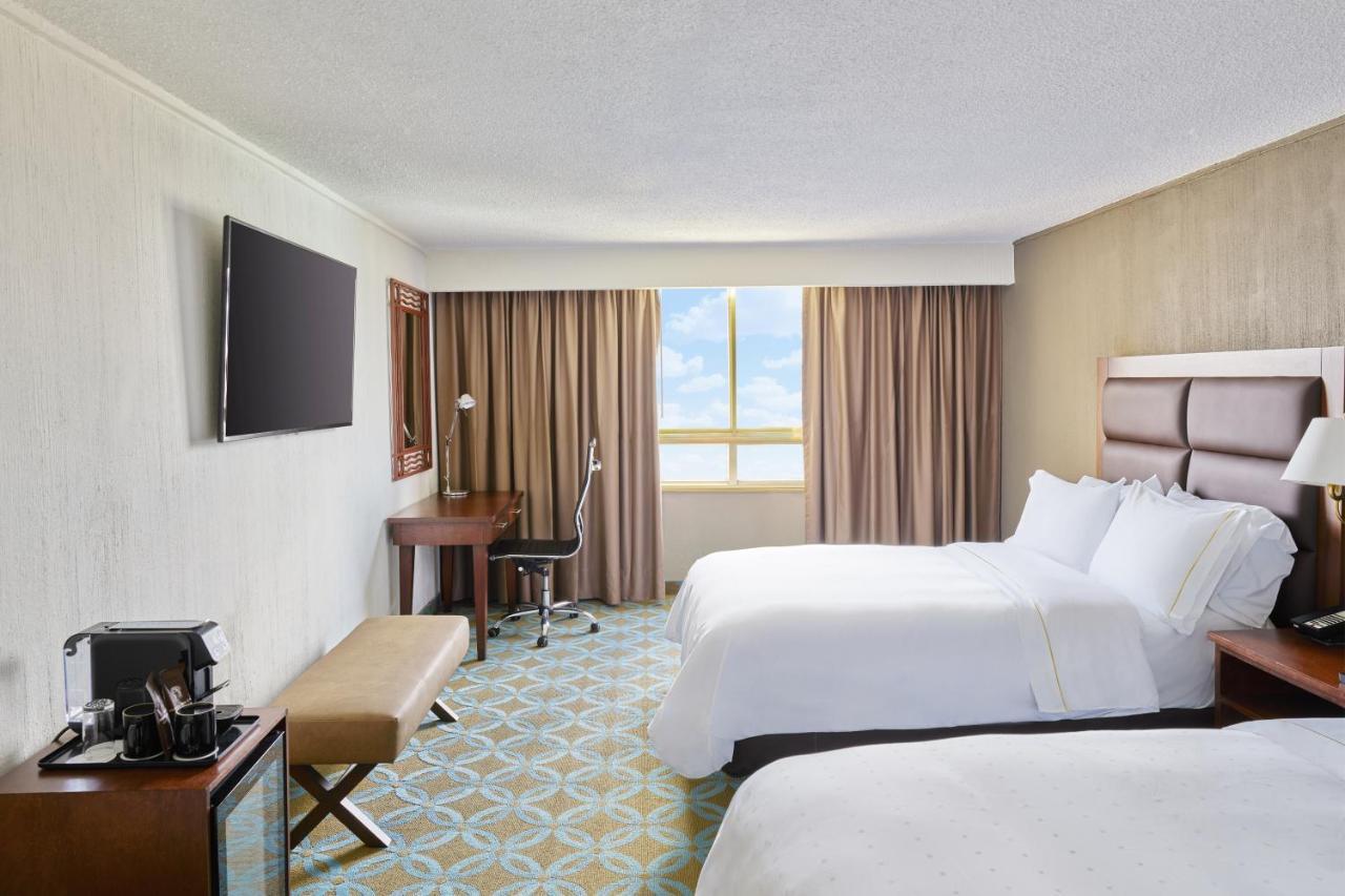 Fiesta Americana Reforma Mexico City Ngoại thất bức ảnh A guest room at the Hilton San Francisco